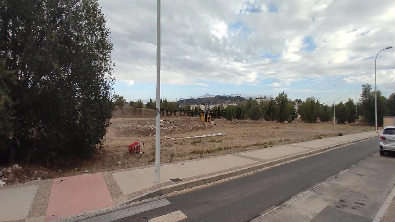Foto de un terreno o una obra parada para mostrar en el detalle del inmueble