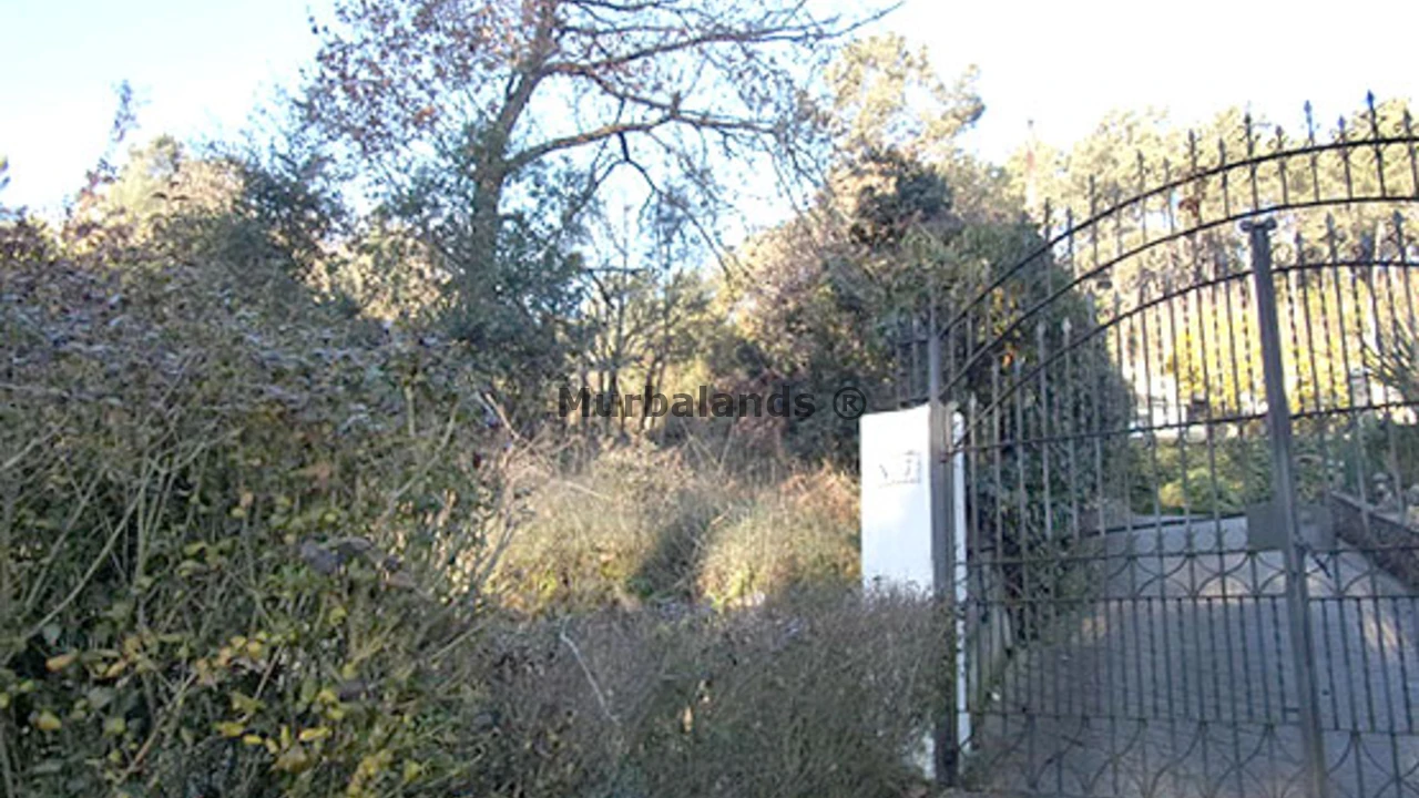 Foto de un terreno o una obra parada para mostrar en el detalle del inmueble
