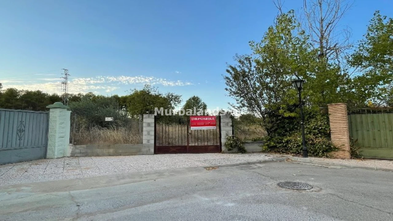 Foto de un terreno o una obra parada para mostrar en el detalle del inmueble