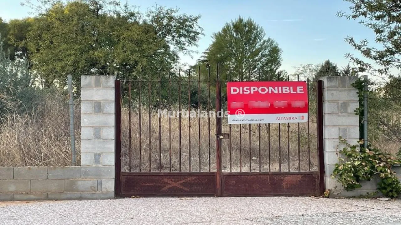 Foto de un terreno o una obra parada para mostrar en el detalle del inmueble
