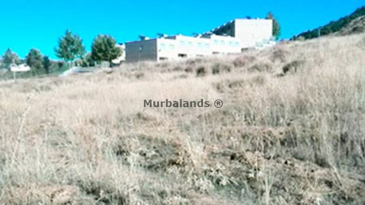 Foto de un terreno o una obra parada para mostrar en el detalle del inmueble