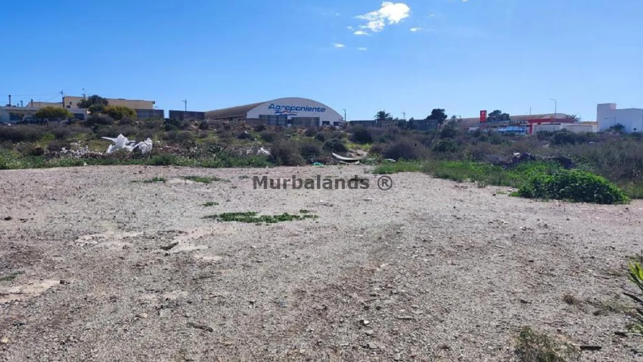 Foto de un terreno o una obra parada para mostrar en el detalle del inmueble