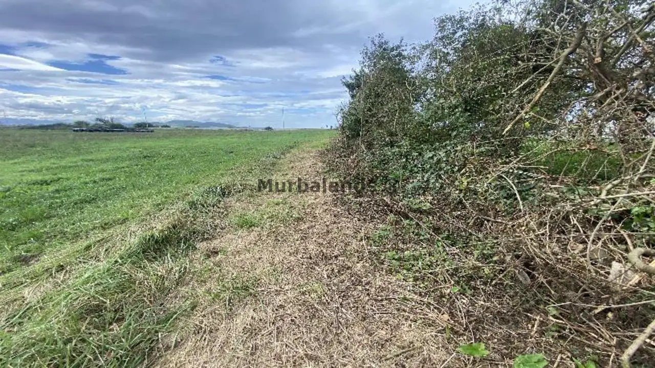 Foto de un terreno o una obra parada para mostrar en el detalle del inmueble