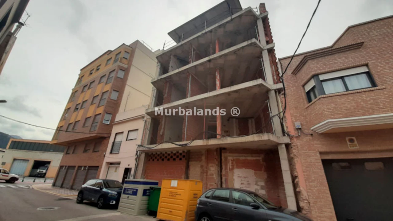 Foto de un terreno o una obra parada para mostrar en el detalle del inmueble