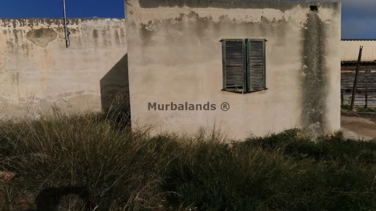 Foto de un terreno o una obra parada para mostrar en el detalle del inmueble