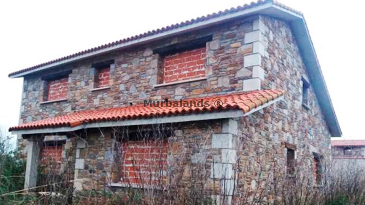 Foto de un terreno o una obra parada para mostrar en el detalle del inmueble