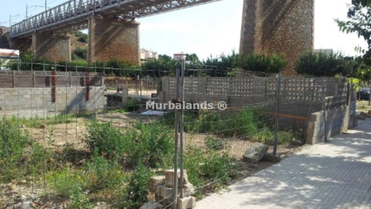 Foto de un terreno o una obra parada para mostrar en el detalle del inmueble