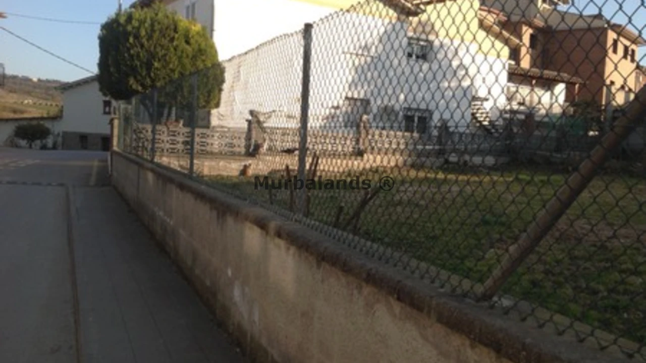 Foto de un terreno o una obra parada para mostrar en el detalle del inmueble