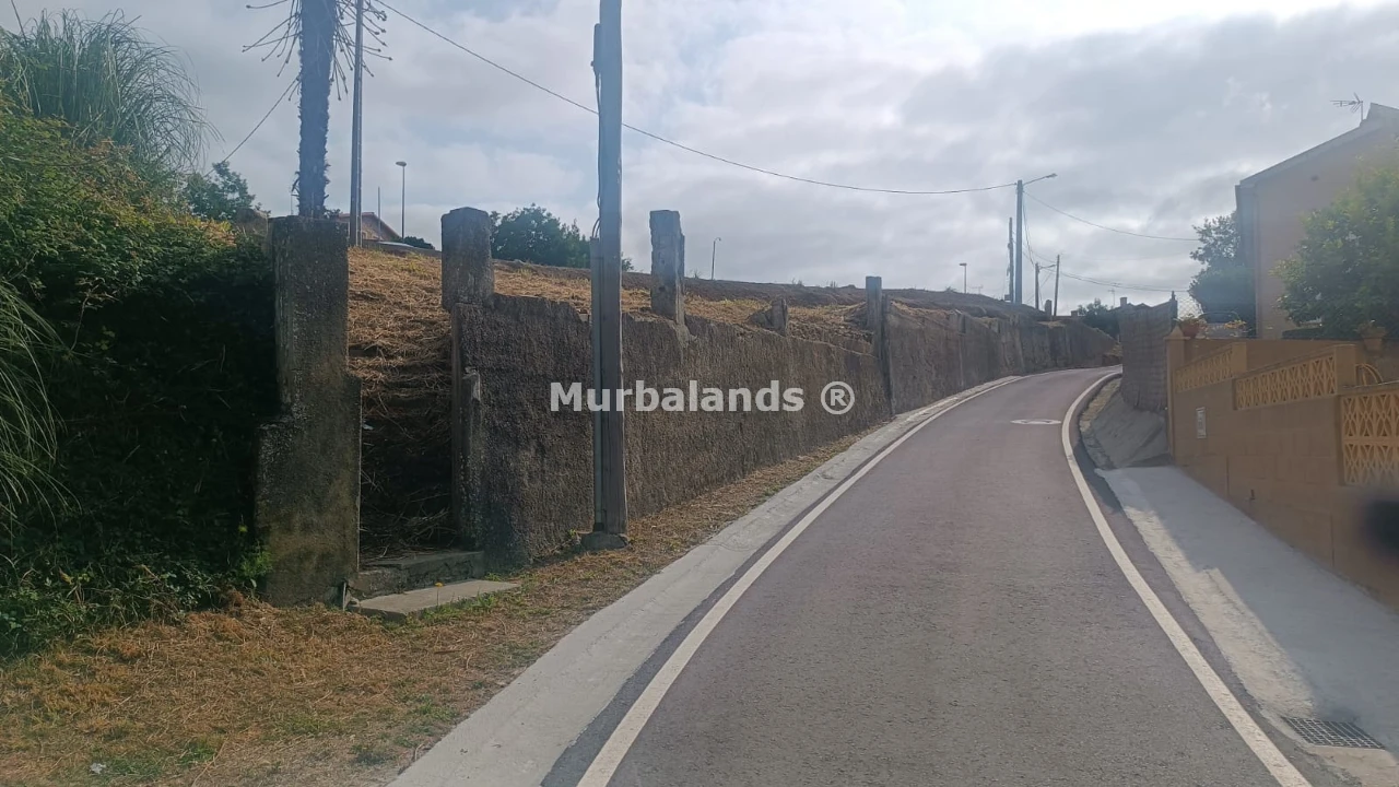 Foto de un terreno o una obra parada para mostrar en el detalle del inmueble