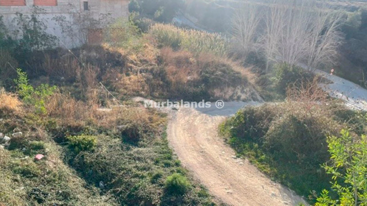 Foto de un terreno o una obra parada para mostrar en el detalle del inmueble